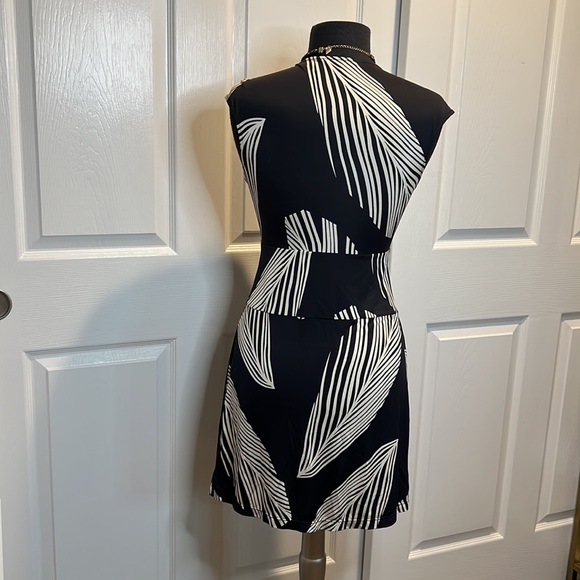 BCBG Maxazria dress size Small petite - Picture 3 of 5